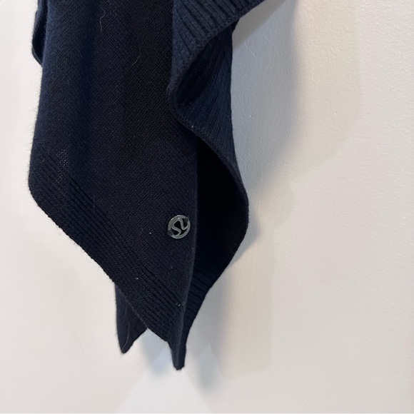 LULULEMON | Forward Flow Cape black - Picture 10 of 11